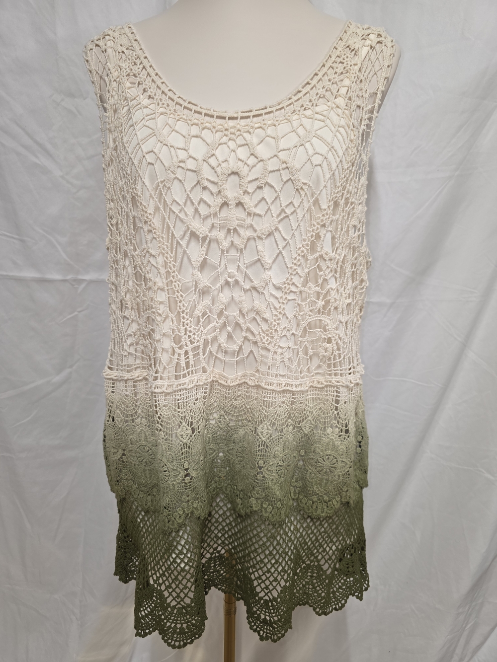 Cato Ivory Crochet-Trim Sleeveless Blouse